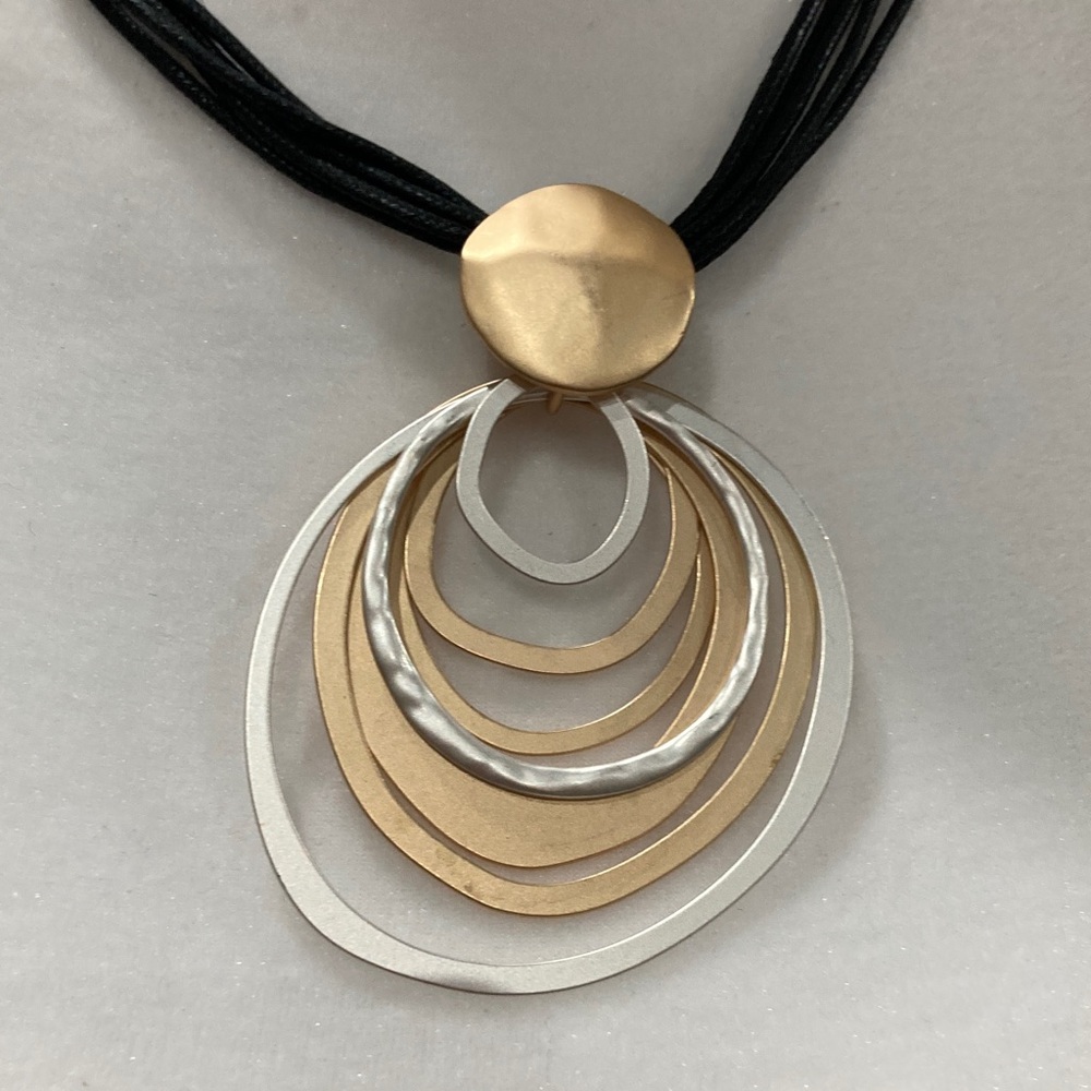 Source Unknown Gold And Silver Layered Necklace - image 5